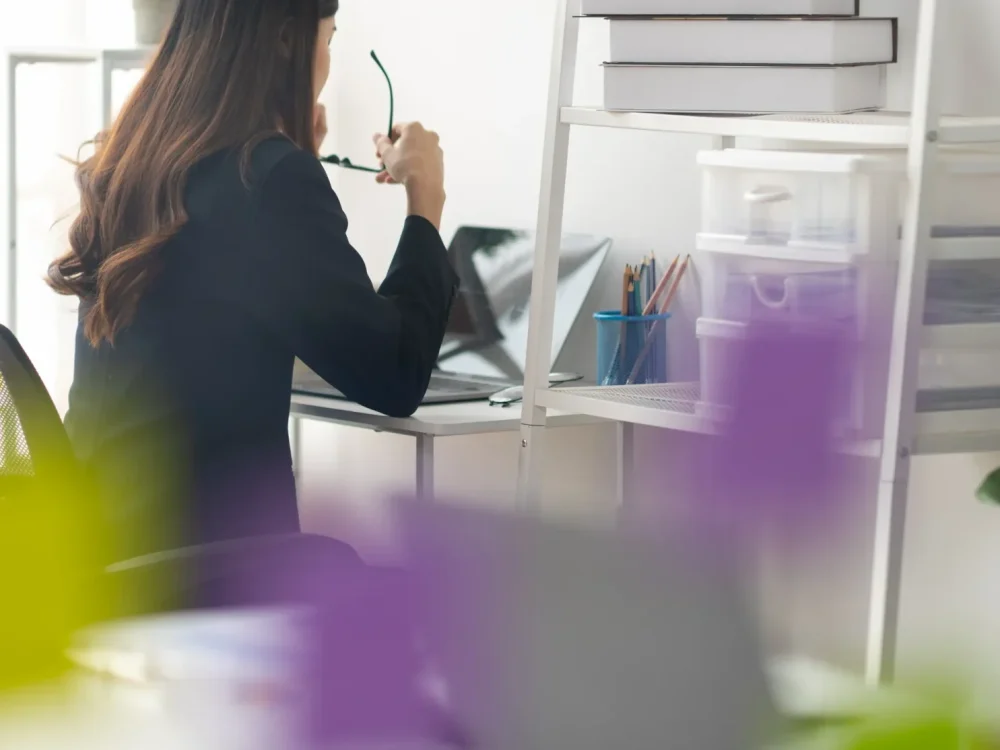 attractive-asian-businesswoman-working-with-laptop-2025-10-19-01-36-50-utc
